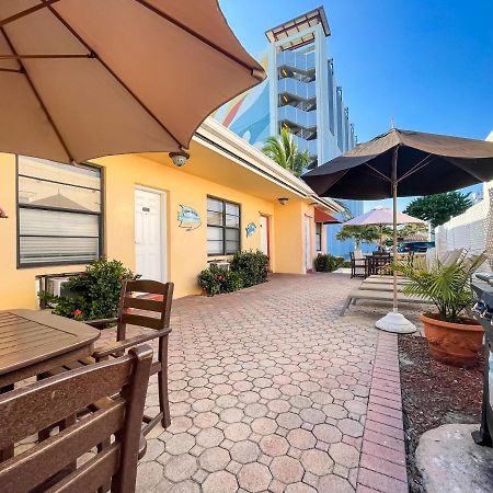 Greniers Hotel Hollywood Buitenkant foto